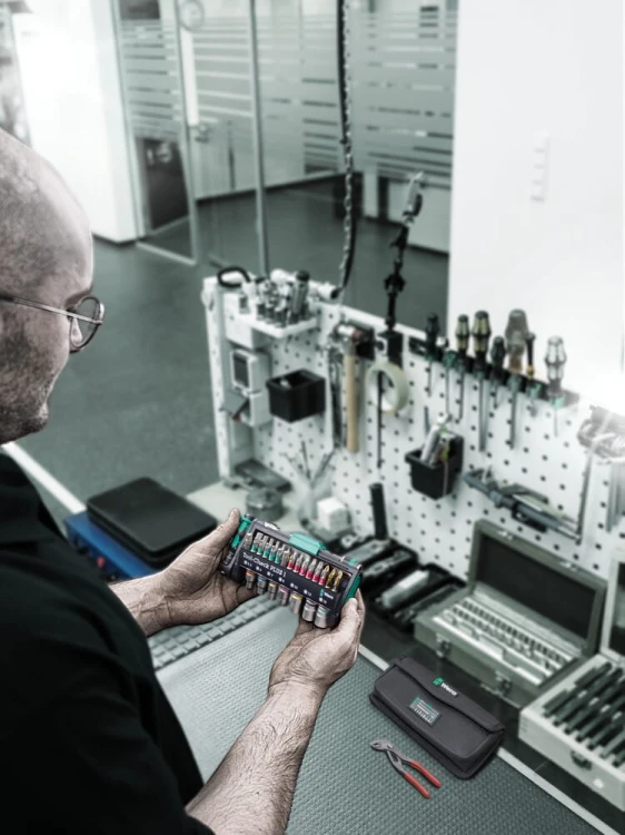 57b85883d4fbc3bc6cd97dfc2ec54986