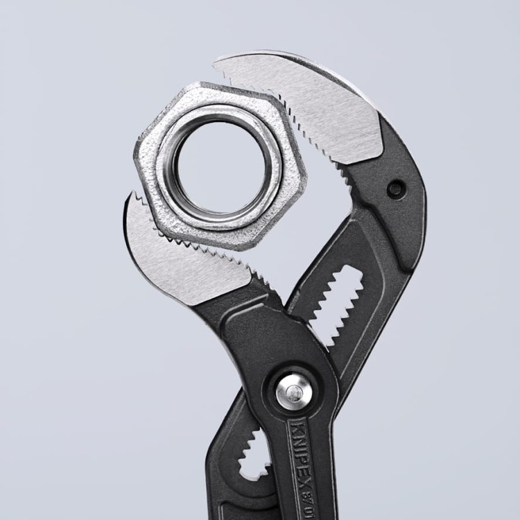 8701560-00-F-A-01.jpg