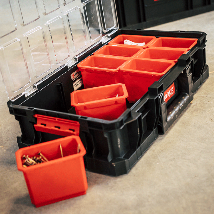 QS_TWO_0030_QS_Two_Organizer_kubelki.png