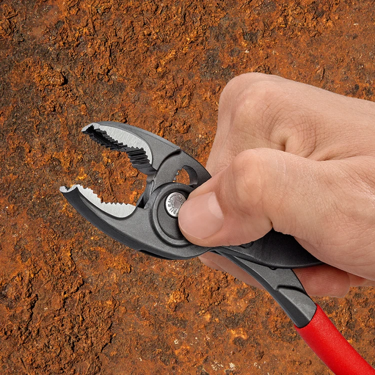 KNIPEX TwinGrip – pewny chwyt śrub i nakrętek podczas prac warsztatowych