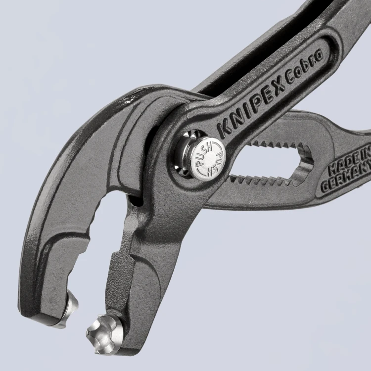 KNIPEX 85 51 180 A – obrotowe szczęki ułatwiające dostęp do opaski pod kątem