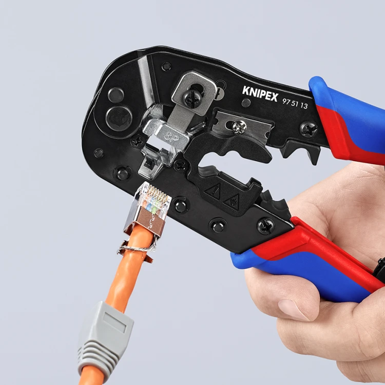 KNIPEX 97 51 13 – montaż RJ45 8P8C jednym narzędziem: cięcie, stripping i zaciskanie