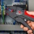 KNIPEX 12 40 200 EvoStrip – ściąganie izolacji podczas prac elektroinstalacyjnych