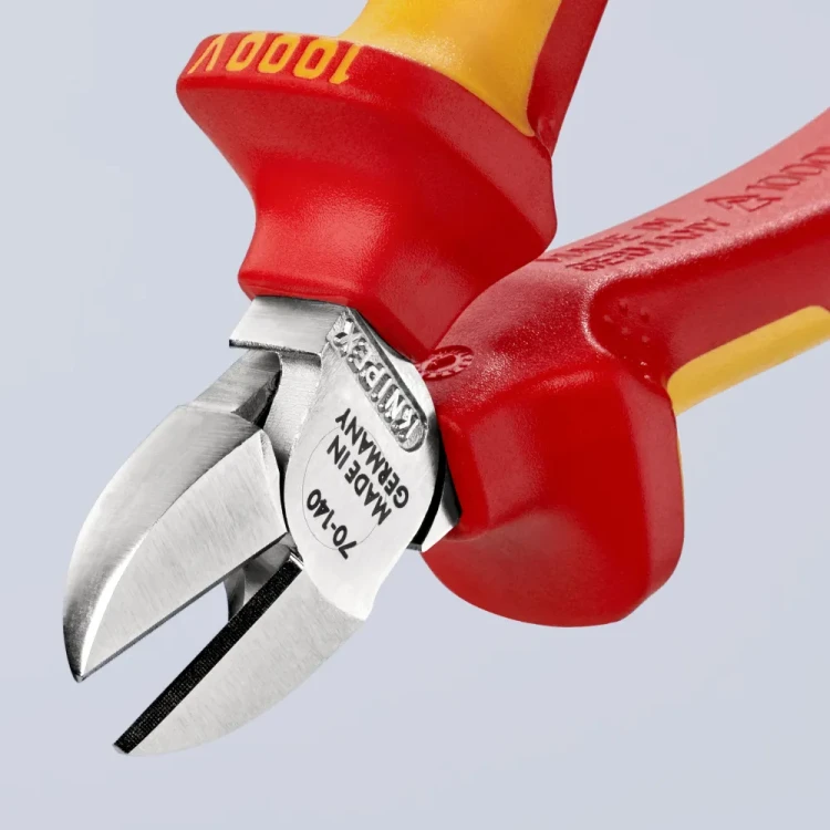 KNIPEX 70 06 140 – smukła główka i precyzyjne krawędzie tnące