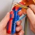 KNIPEX ErgoStrip PV 16 95 03 SB – zdejmowanie izolacji z niebieskiego przewodu PVC za pomocą profili do żył o przekrojach od 0,2 do 4 mm².