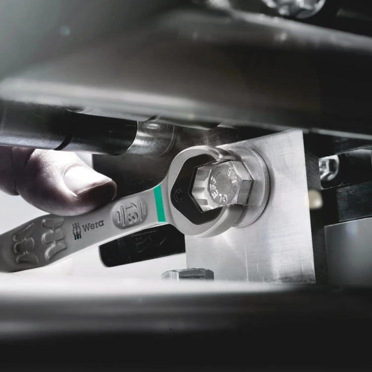 bee77606fc8ce8421efd80d727011d3c